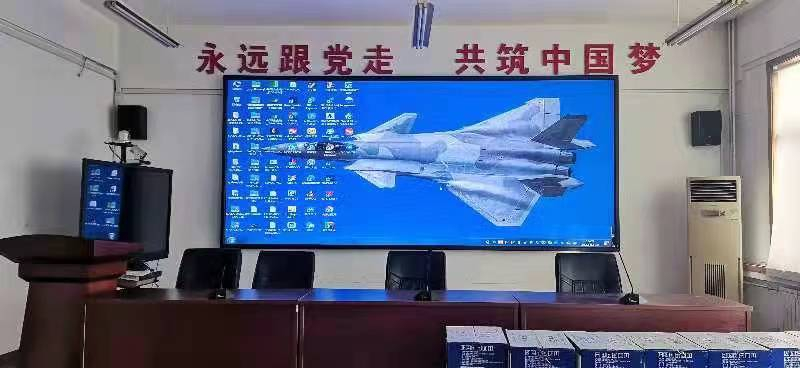 室內(nèi)P2全彩屏完成一塊，積極復工復產(chǎn)，抗疫堅持到底
